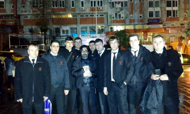 Sanatçı Okan Bayülgen